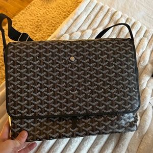 Goyard Capetien Messenger Bag - black